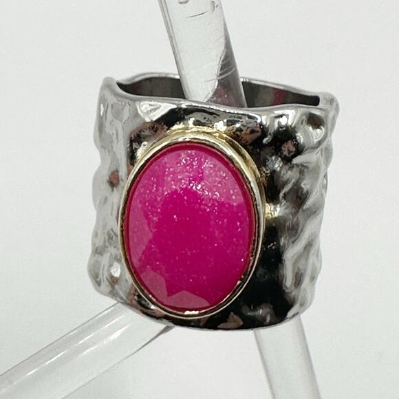 Pink Faceted Ring Hammered Silver Two tone Size 7.5 7 1/2 Costume Jewelry Funky - Picture 1 of 10
